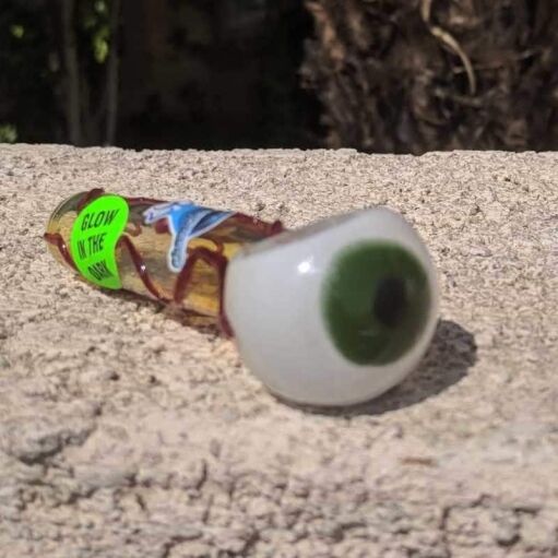 Chameleon Glass Optometrist "Eyeball" Glass Pipe - Glow in the Dark / 5