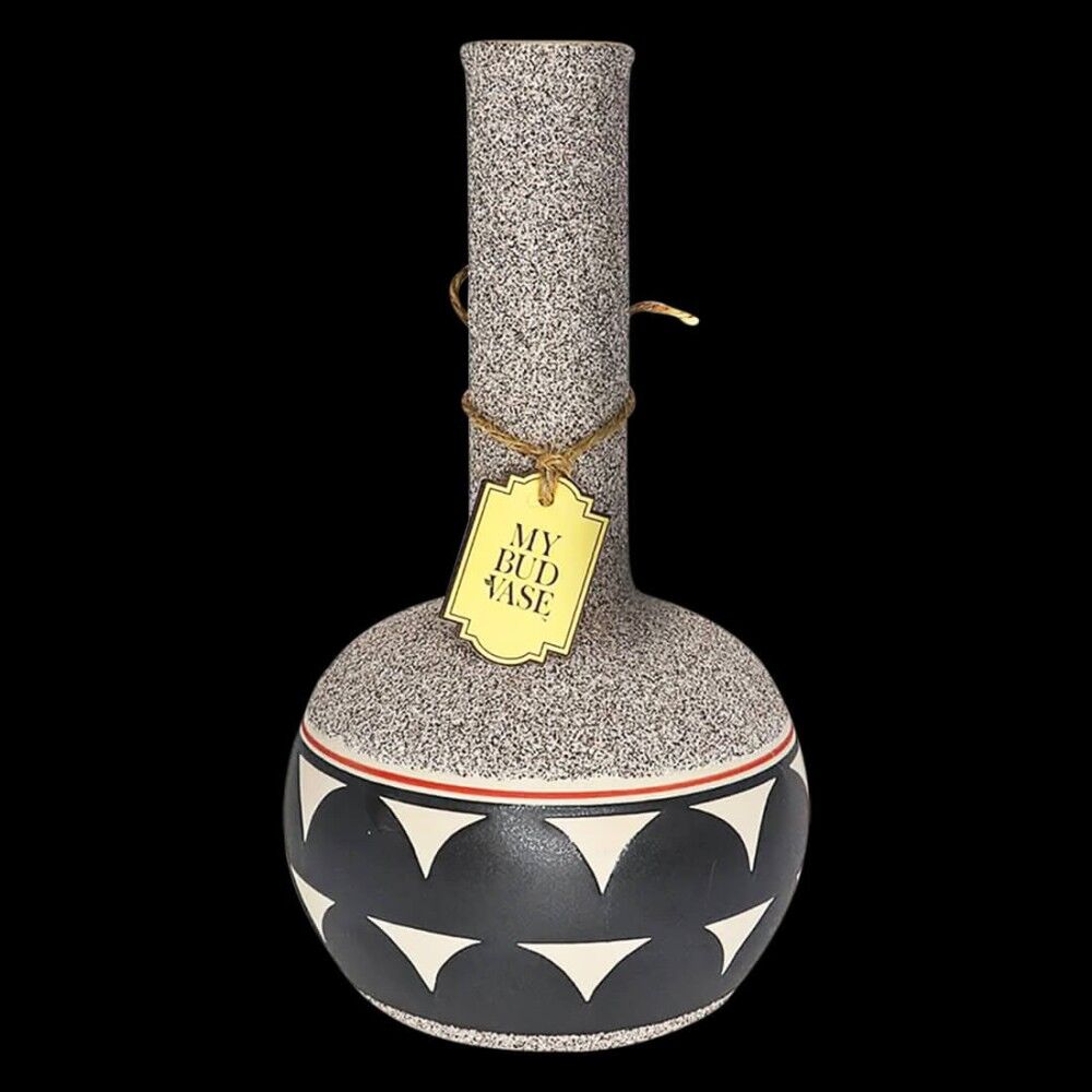 My Bud Vase Coyote Water Pipe - 03