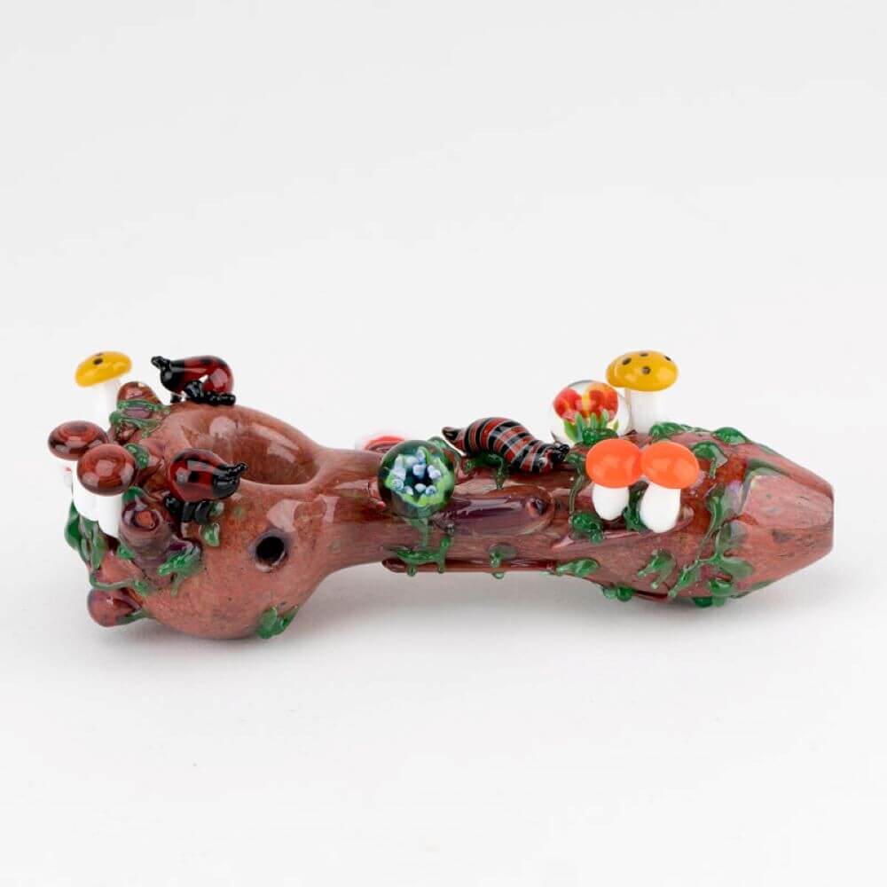 Empire Glassworks Bug's Life Hand Pipe 03