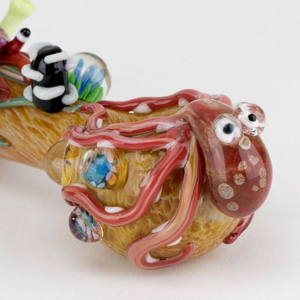 Empire Glassworks Kraken Hand Pipe 02