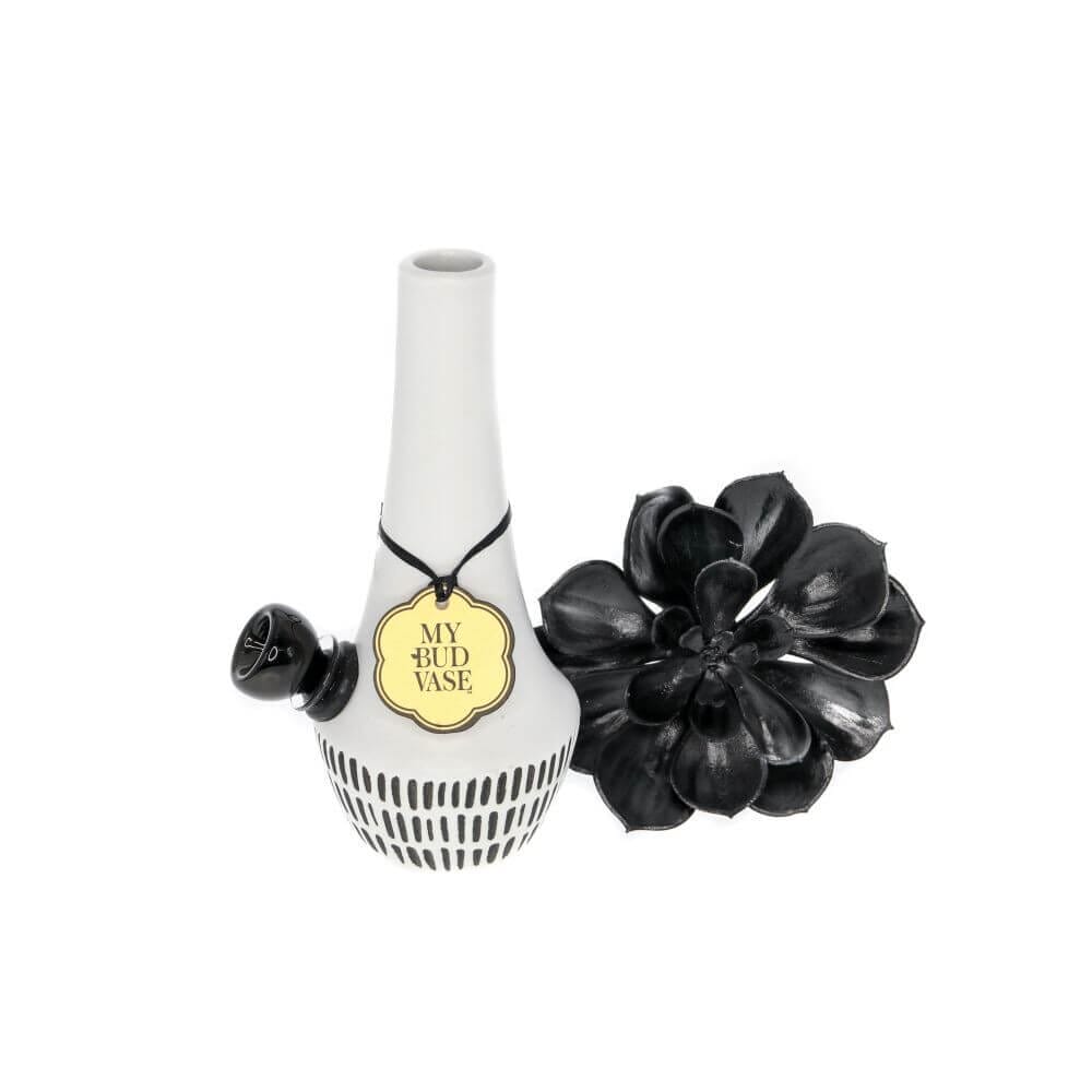 My Bud Vase Zuzu Water Pipe - Glossy 04