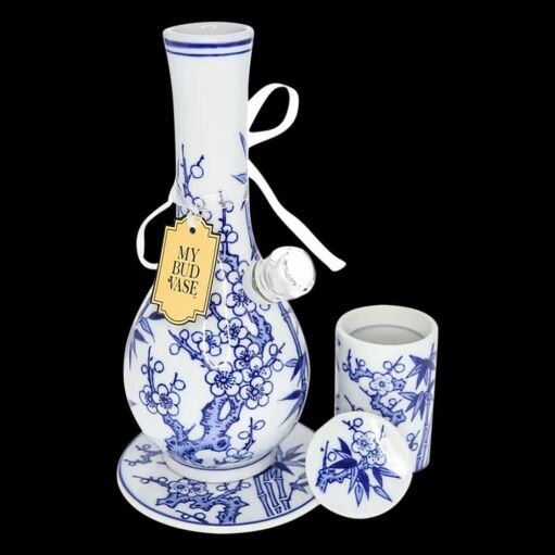 My Bud Vase Luck Water Pipe - 02